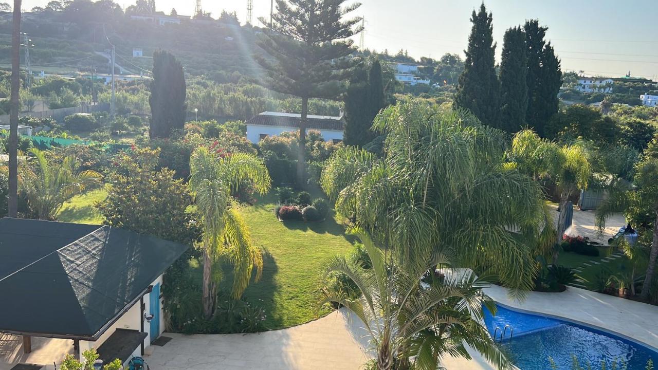 La Pina Verde Estepona Buitenkant foto